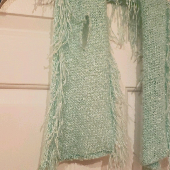 Rena Rowan Scarf, one size - Picture 4 of 4